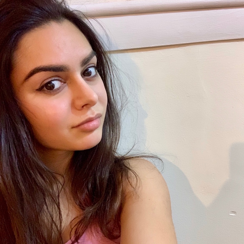 Meet your Posher, Julia